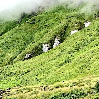 silvery hills of Annapurna
